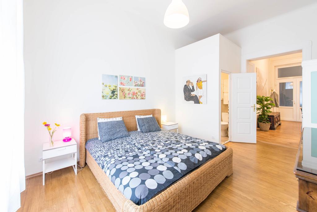 Appartement Api Flat à Budapest Extérieur photo